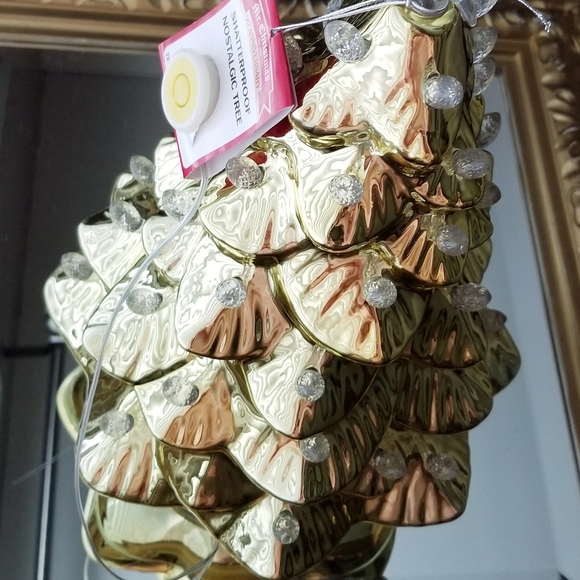 ❗Mr. Christmas Retro Style Chrome Gold 90th Anniversary Tree❗ - Picture 6 of 7